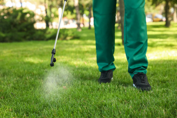 Best Pest Control for Homes  in Galls, IN